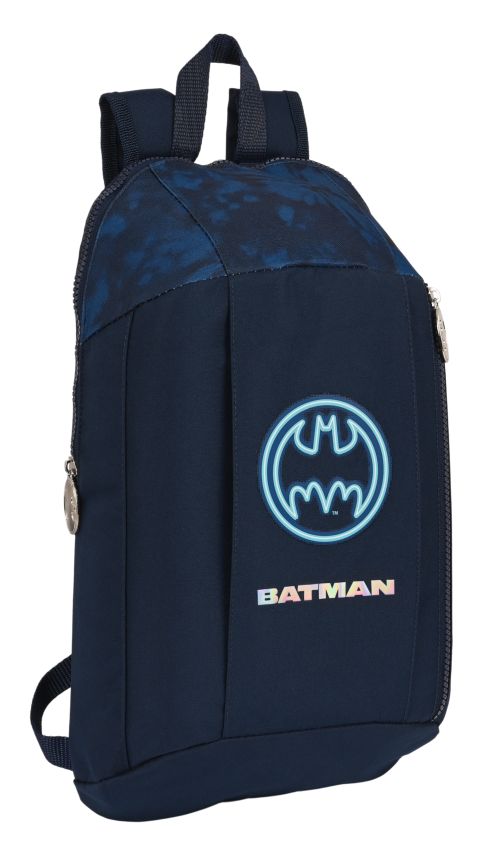 MINI MOCHILA CREMALLERA VERTICAL BATMAN LEGENDARY 22x39x1cm