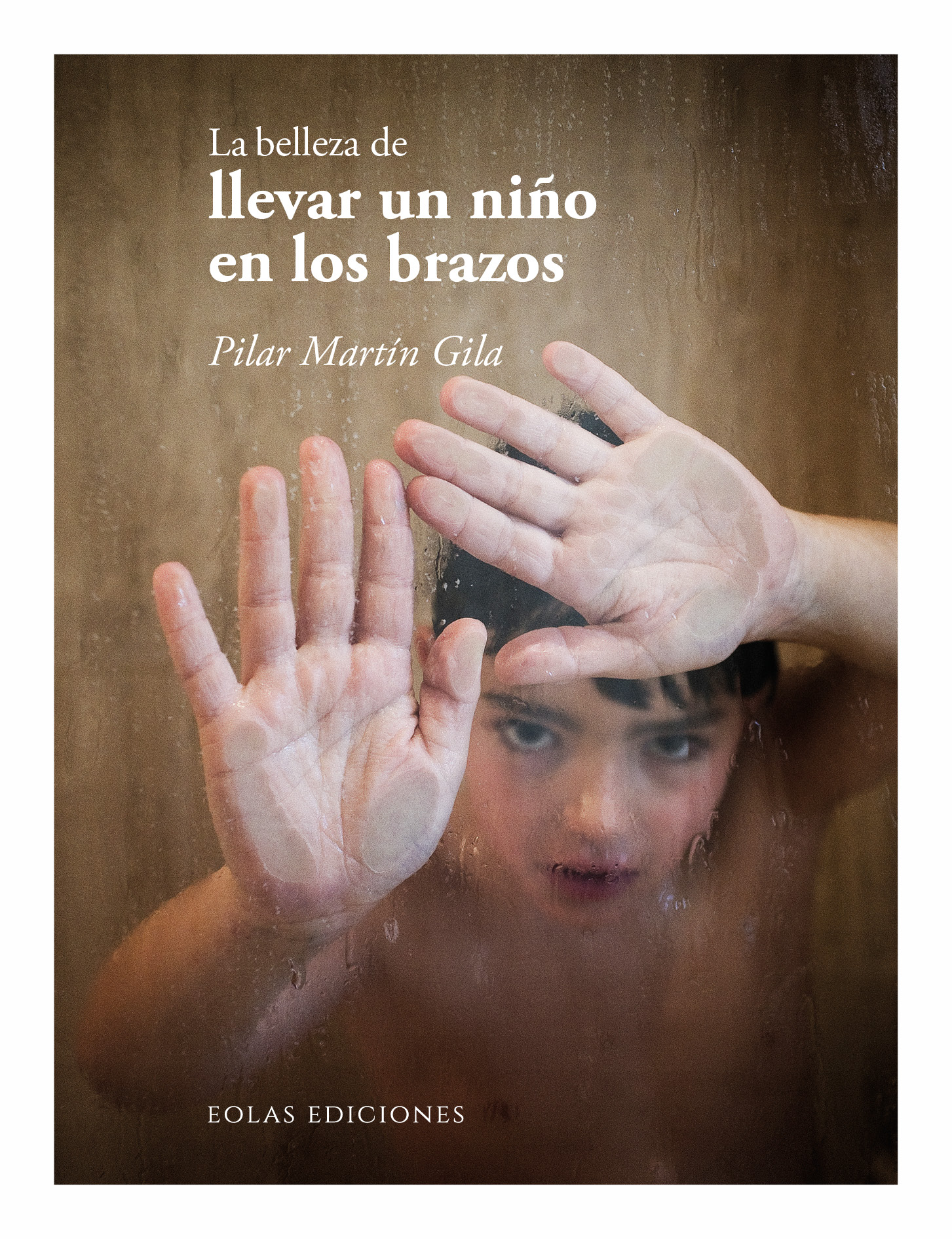  La belleza de llevar un niño en los brazos 