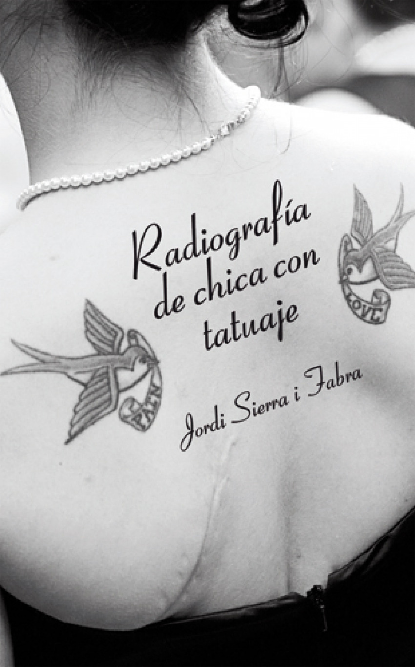 Radiografia de chica con tatuaje
