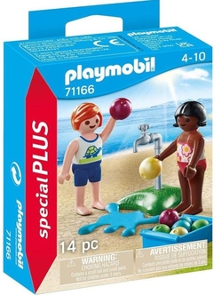 CHILDREN WITH PLAYMOBIL WATER BALLOONS