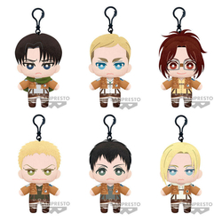 Expositor 9 Peluches Tomonui Attack On Titan Series 2 Surtid
