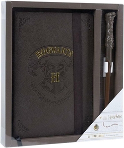 SET DE PAPELERIA CON VARITA HARRY POTTER